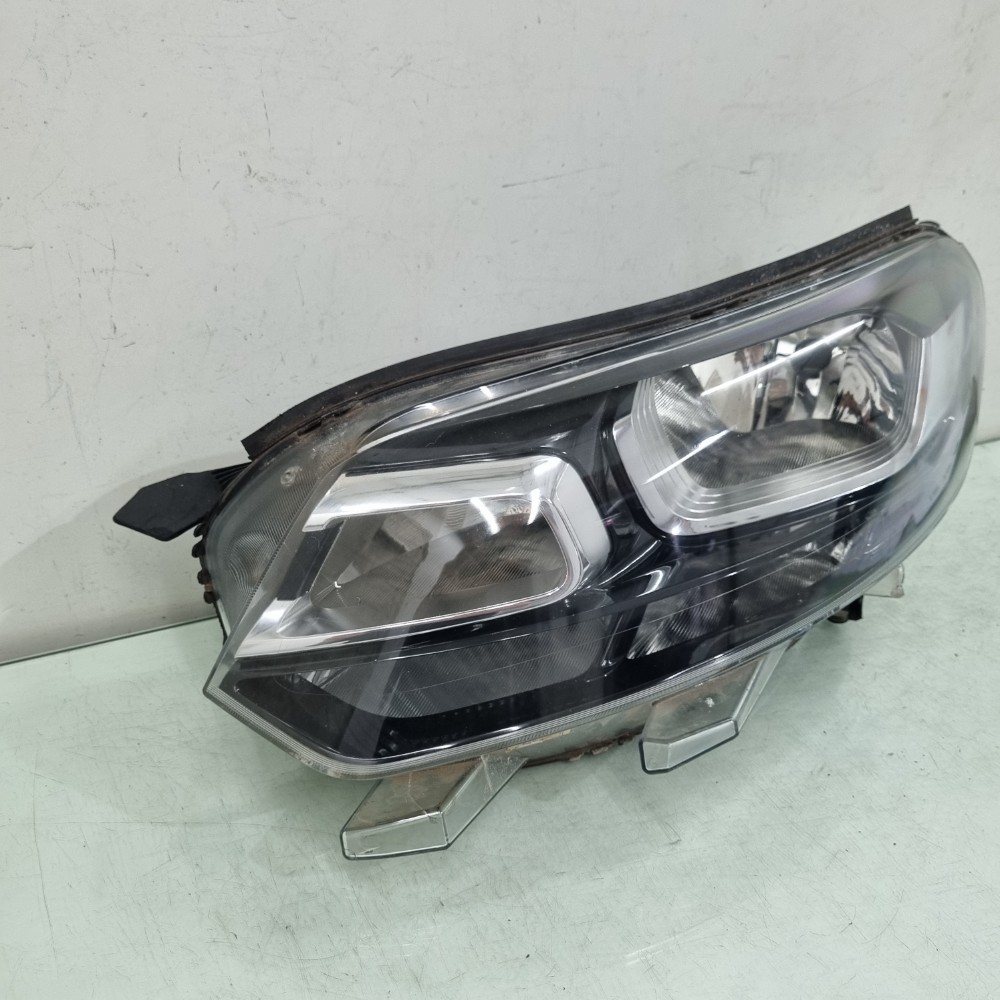 Farol Esquerdo Citroën Jumpy 2020 2021 2022 2023 2024 Esquerdo/motorista 2