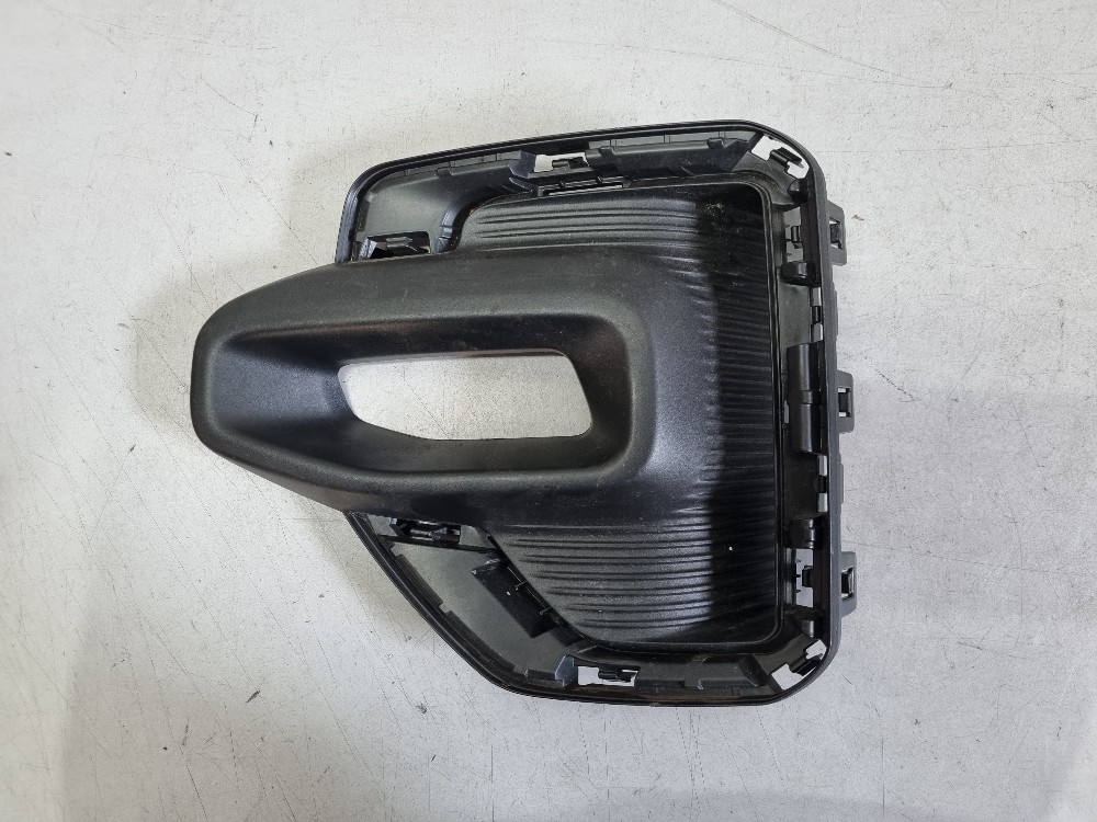 Moldura Esq. Do Farol De Milha Fiat Pulse 2022 A 2024 Usado. Esquerdo 1