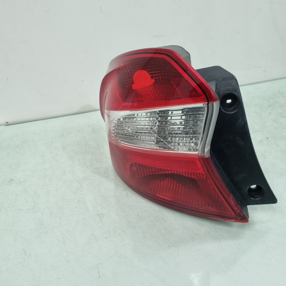 Lanterna Esq. Ré Branca Ford Ka Sedan 2018/2021 Recuperada Esquerdo/motorista 2