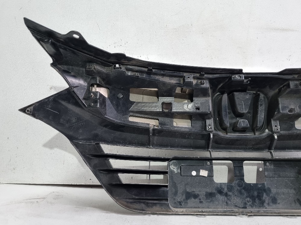 Grade superior Honda HR-V 2019/2021 com avaria 4