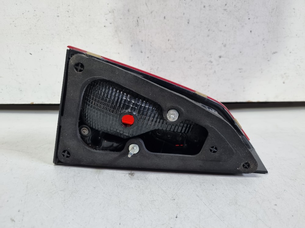 Lanterna Direita Da Tampa Traseira Virtus 2017/2021 Seminova 5