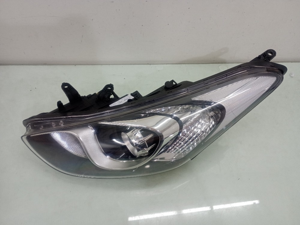 Farol Esquerdo Sem Xenon I30 2013/2016 Recuperado 2