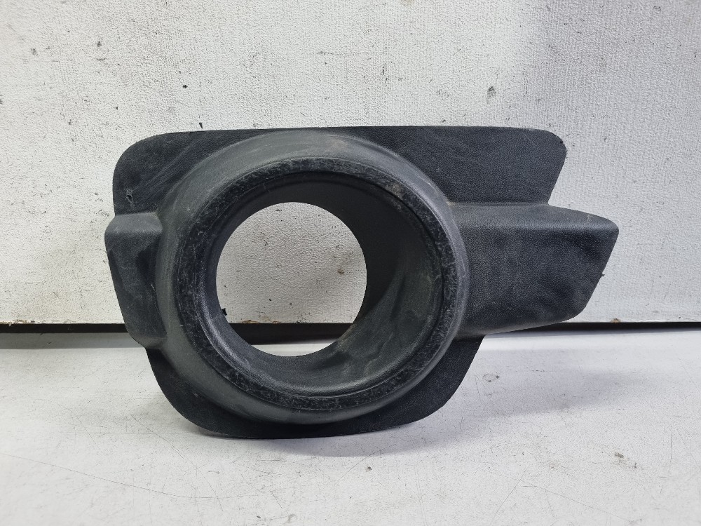 Moldura Do Cibié Direito Renault Kwid 2017 / 2021 Semi-nova. 1