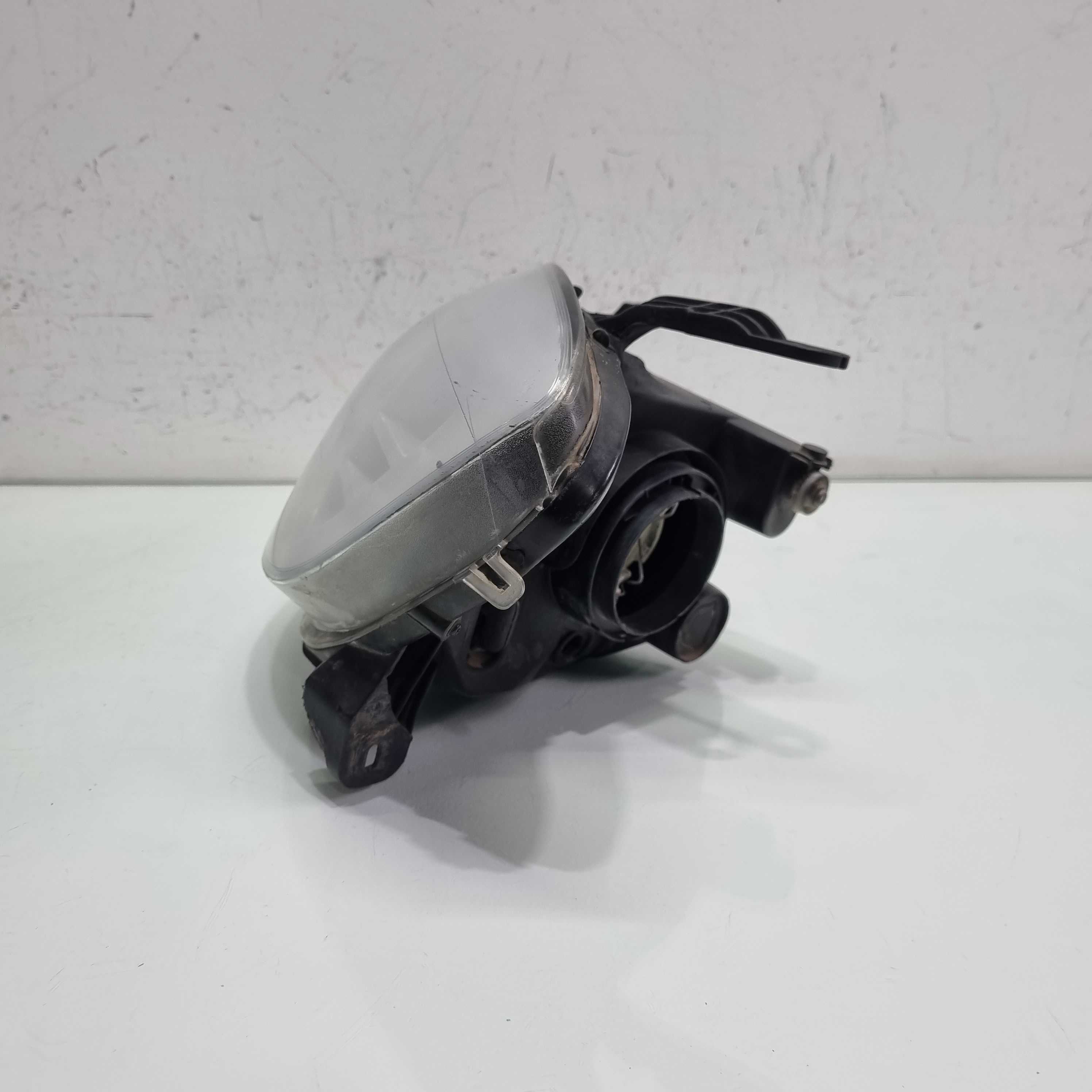 Farol lado esquerdo Chevrolet Celta cromado 2006 a 2010 1
