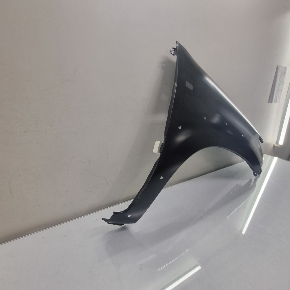 Paralama Direito Toyota Hilux 2012/2015 C/Furo Pisca S/Furo Moldura 2