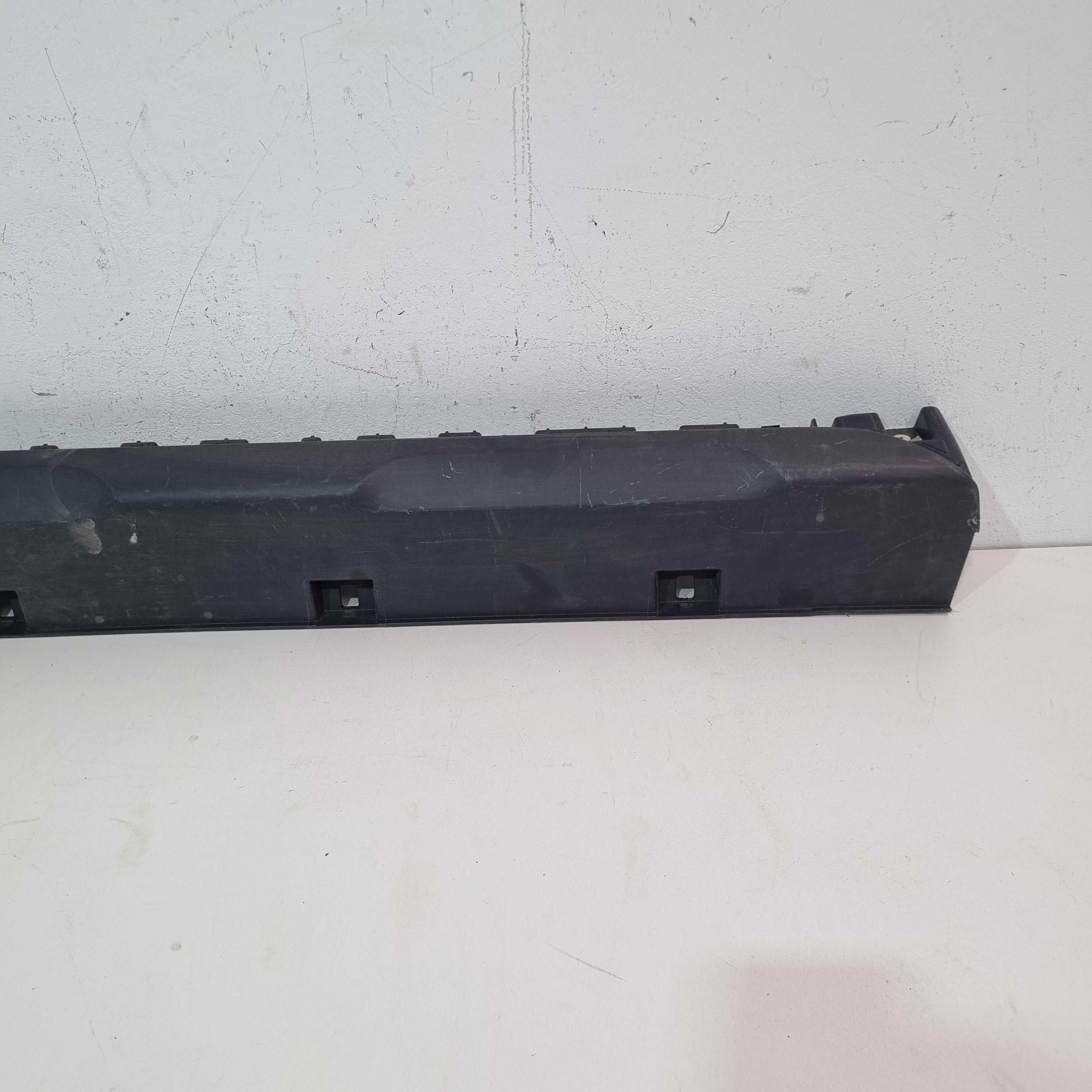 Spoiler Lateral Do Lado Esquerdo Renault Duster 2020/2023 2