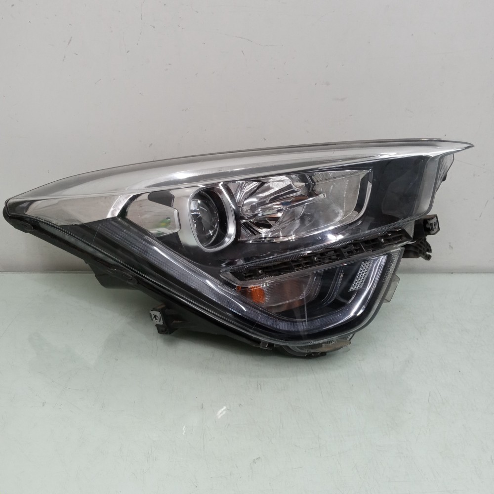 Farol Direito Toyota Tiggo 2 2020 / 2023 Recuperado Direito/passageiro 1