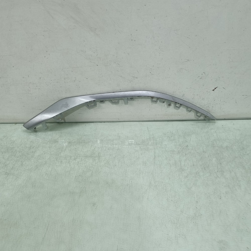 Friso Inferior Parachoque Dianteiro Fiat  Fastback 2022/2024 1