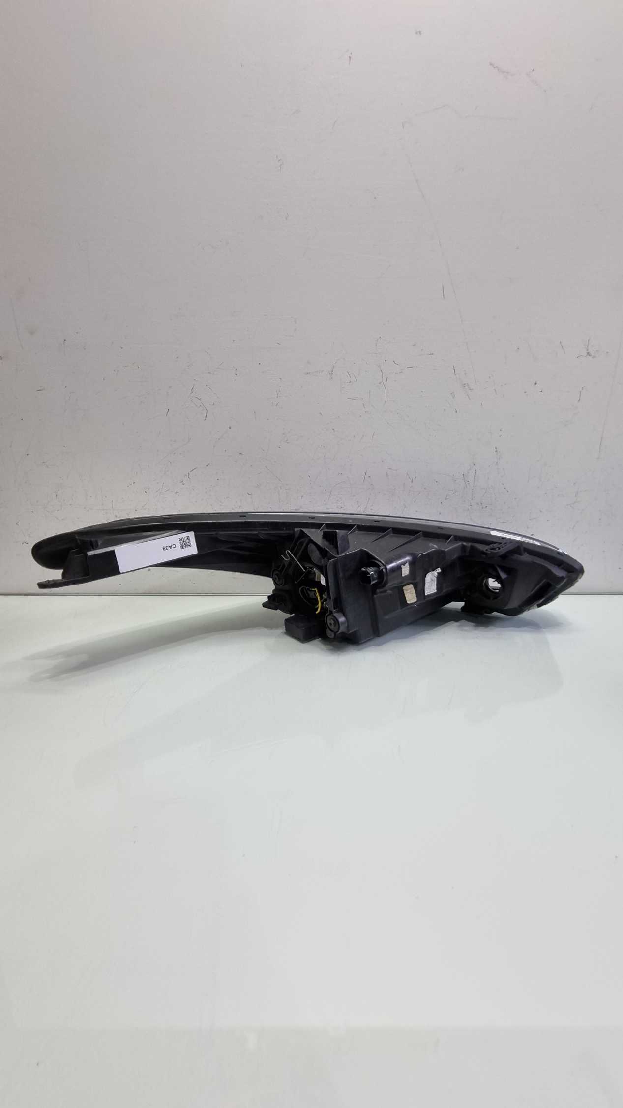 Farol lado esquerdo mascara negra Hyundai HB20 2013/2019 1