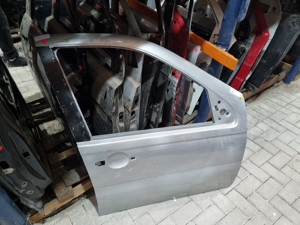 Fiat Palio Porta Dianteira Direita 2008/2012 Recuperado 2