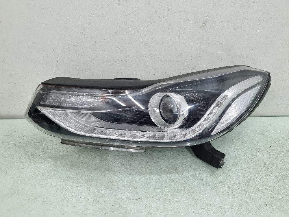 Farol Esquerdo Com Led Chevrolet Tracker 2017/2019 Recup 1