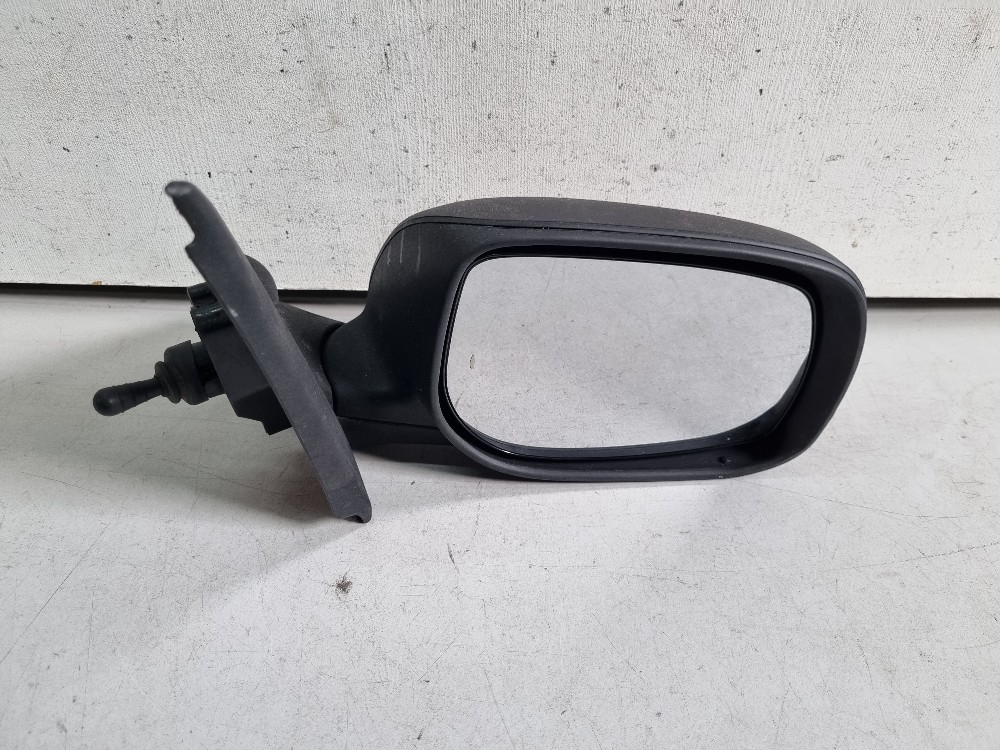 Retrovisor Direito Manual Toyota Etios 2013/2015 Usado 1