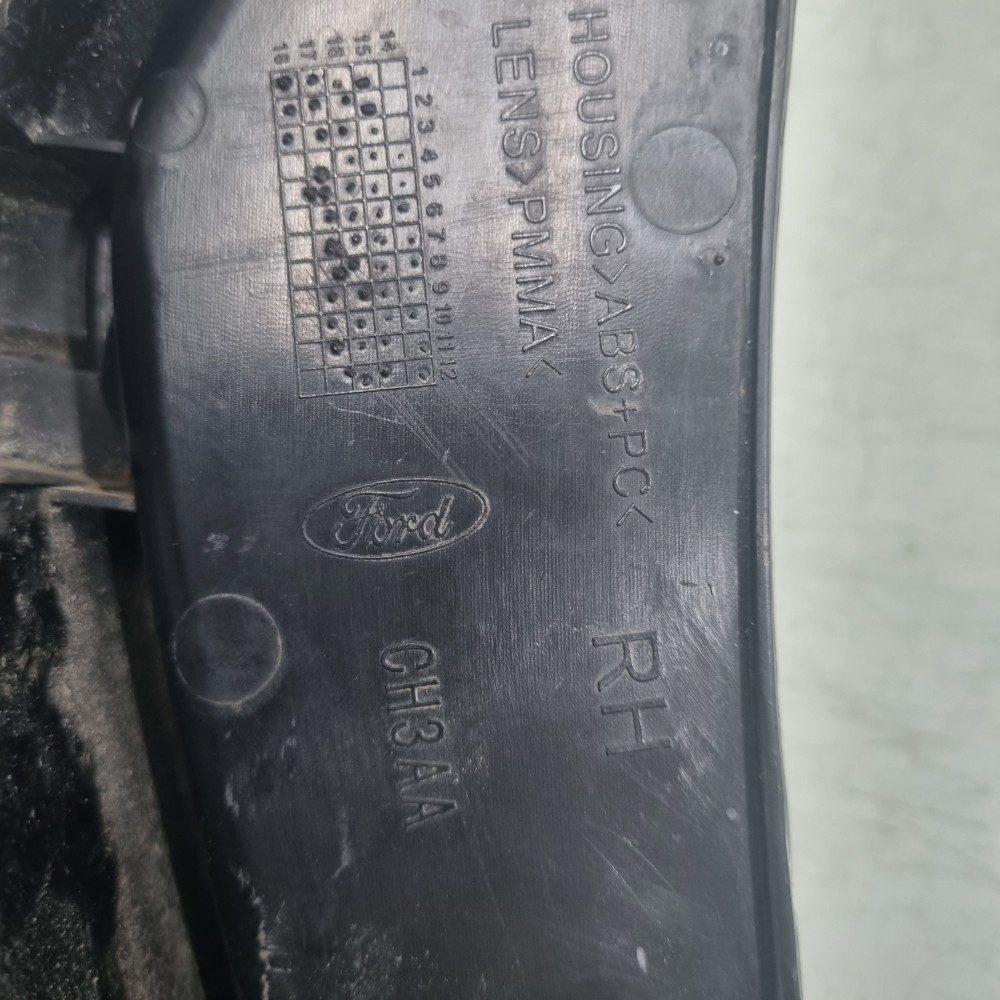 Lanterna Do Lado Direito Ford Ka Sedan Modelos 2015/2018 Direito/passageiro 6