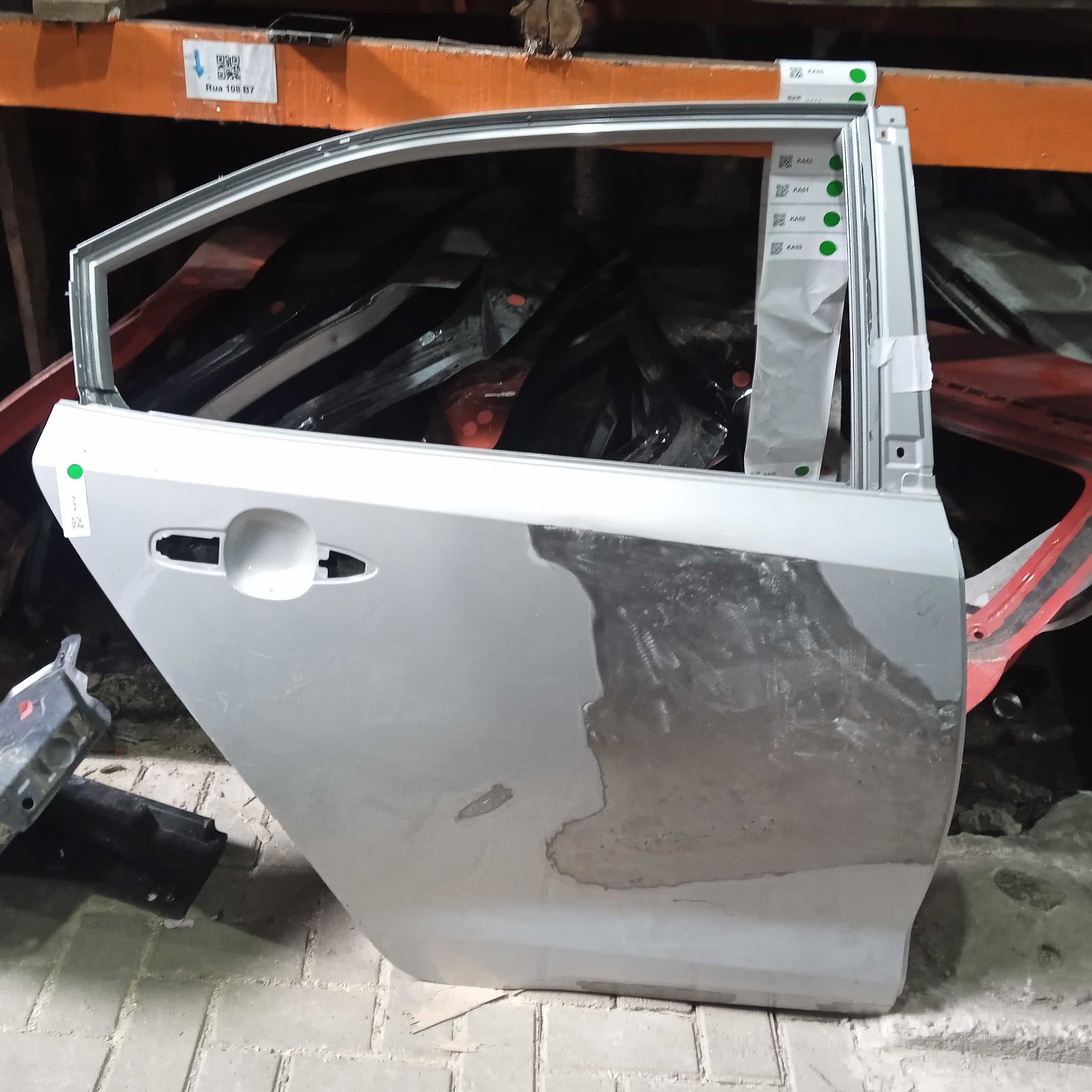 Porta traseira lado direito Corolla 2021 a 2024 1