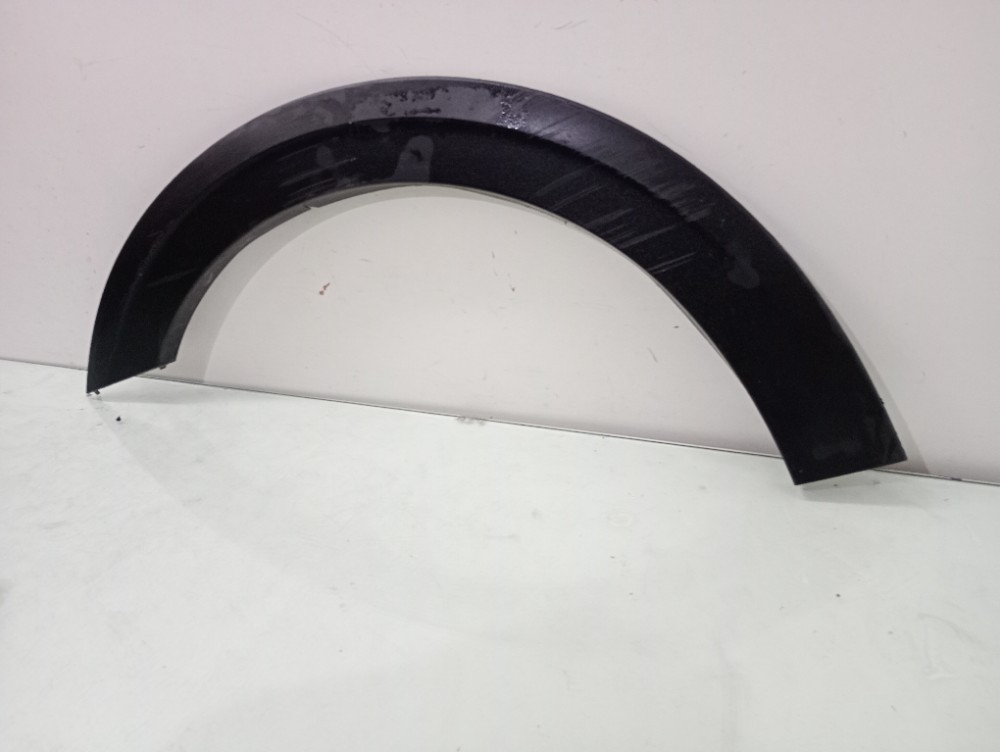 Moldura Paralama Traseira Direita Vw Saveiro Cross 2009/2012 6