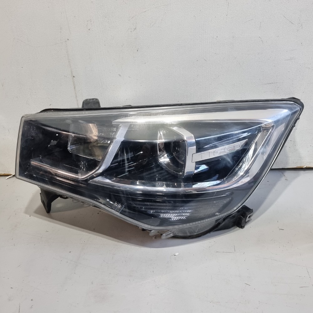 Farol Do Lado Esquerdo Chery Tiggo 2 Modelos 2017/2021 Esquerdo/motorista