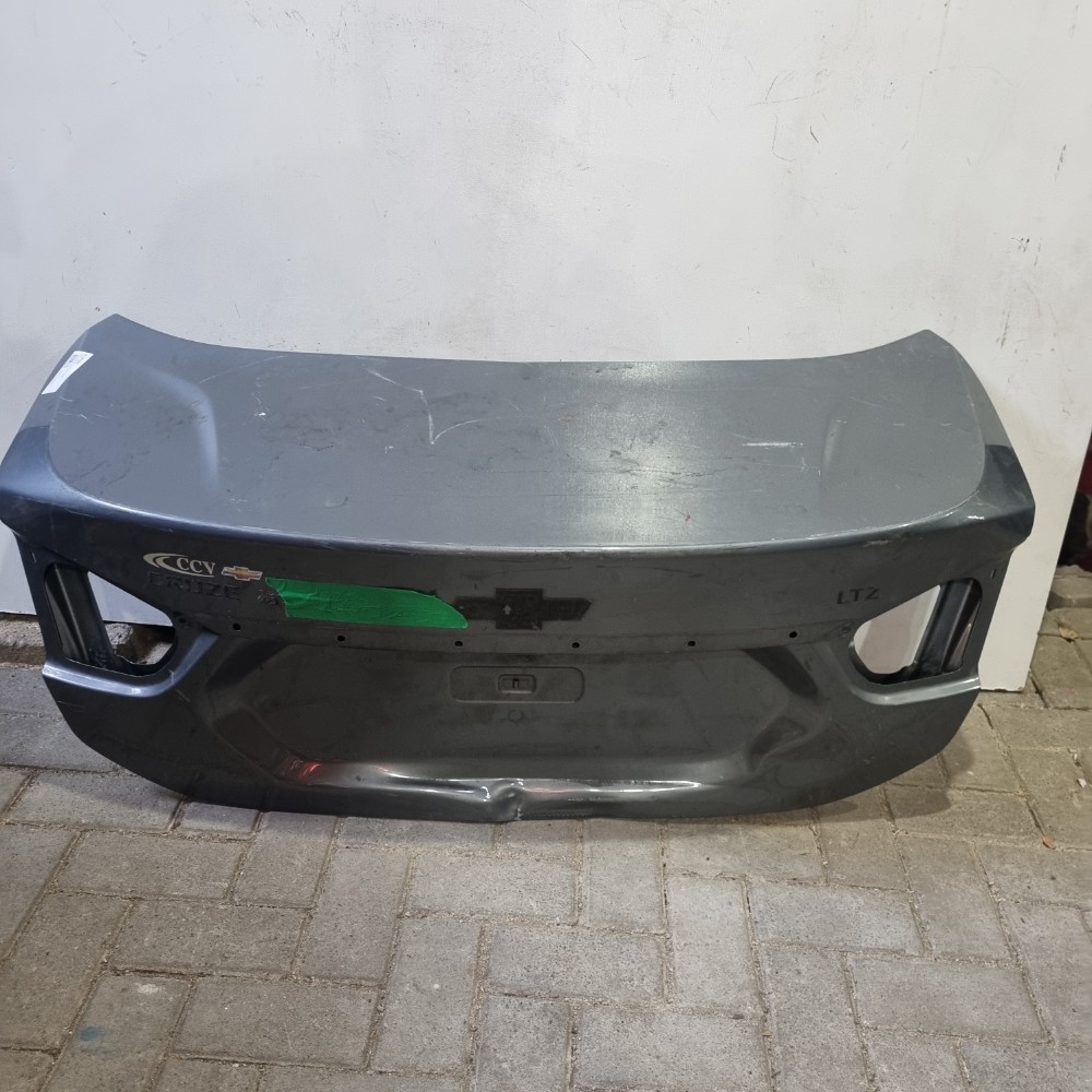 Tampa Traseira Chevrolet Cruze 2021/2024 Recuperada 1