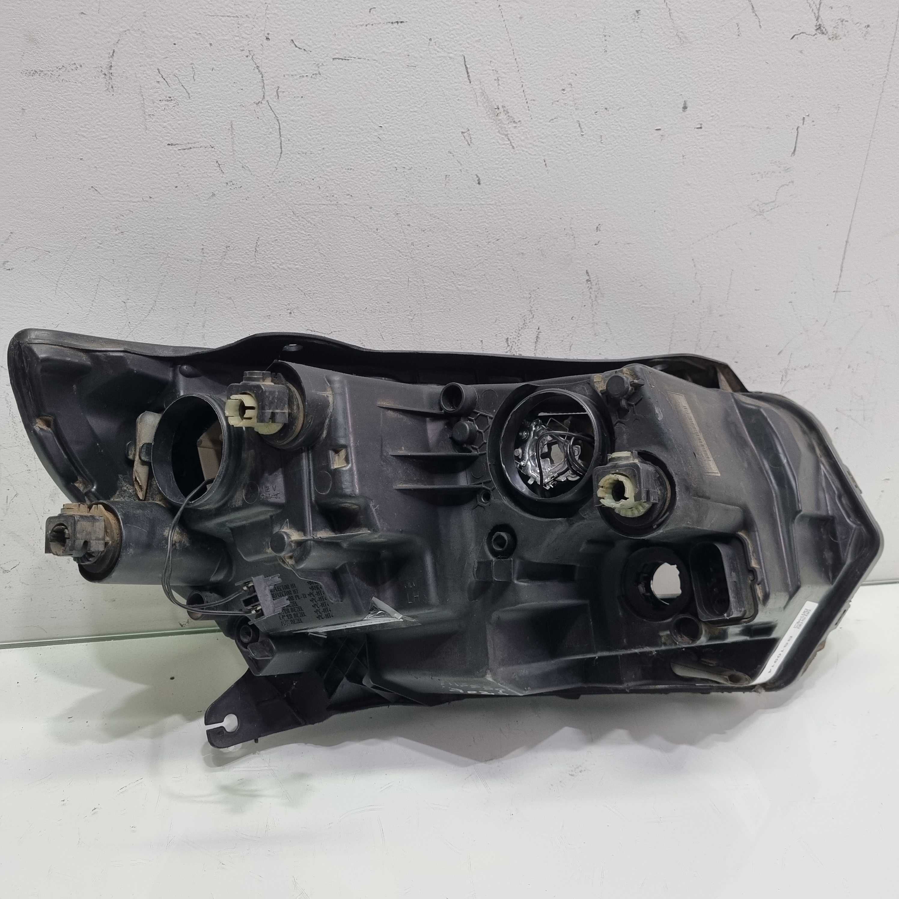 Farol esquerdo duplo recuperado VW Gol 2018/2023 2