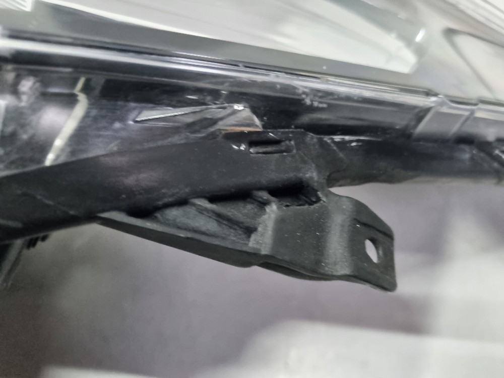 Farol Do Lado Esquerdo Chevrolet Onix Modelos 2017/2019 Esquerdo/motorista 8