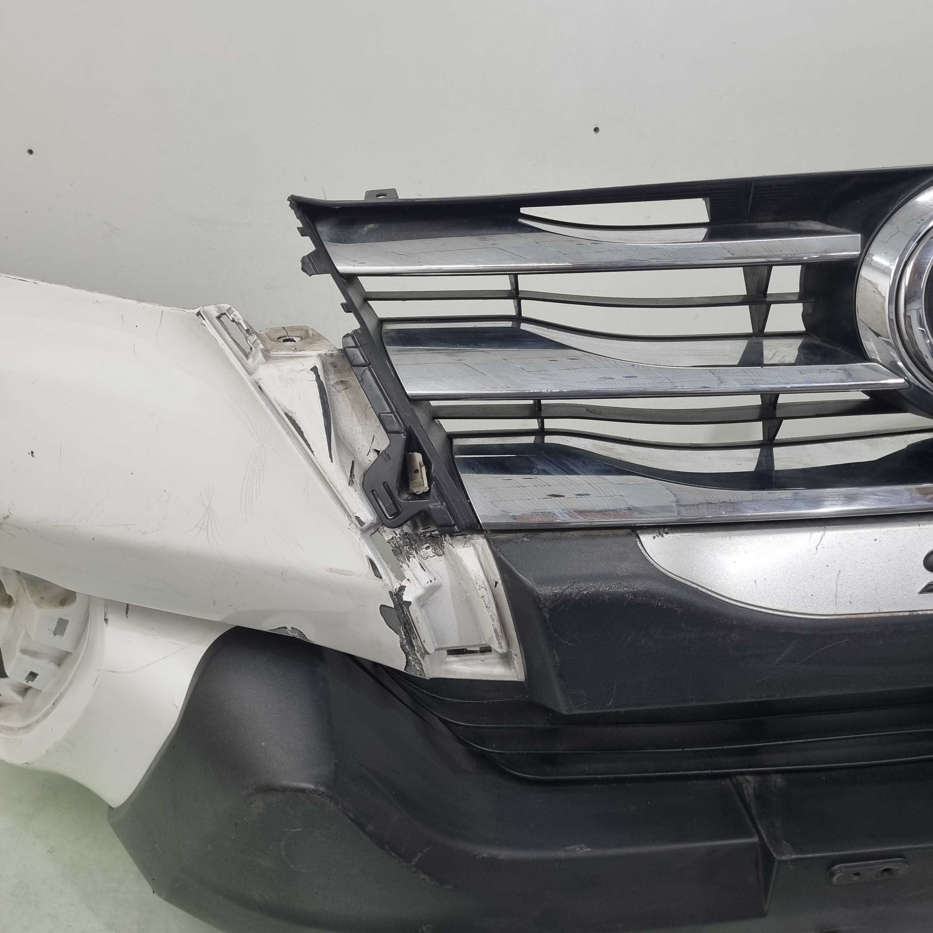 Para-choque Dianteiro Toyota Hilux Sw4 2017 / 2020 Seminova. 7