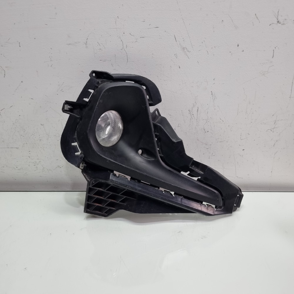 Farol Milha Direito Com Moldura Onix 2020/24 Original Usado 1