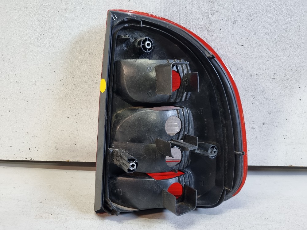 Lanterna Esquerda Chevrolet Corsa Sedan 2001/2006 Recuperado Esquerdo/motorista 4