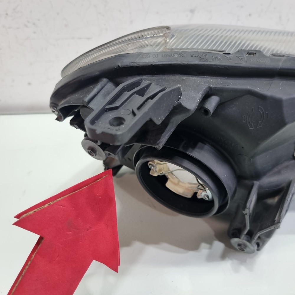 Farol Do Lado Esquerdo Toyota Etios Modelos 2013/2019 Esquerdo/motorista 4