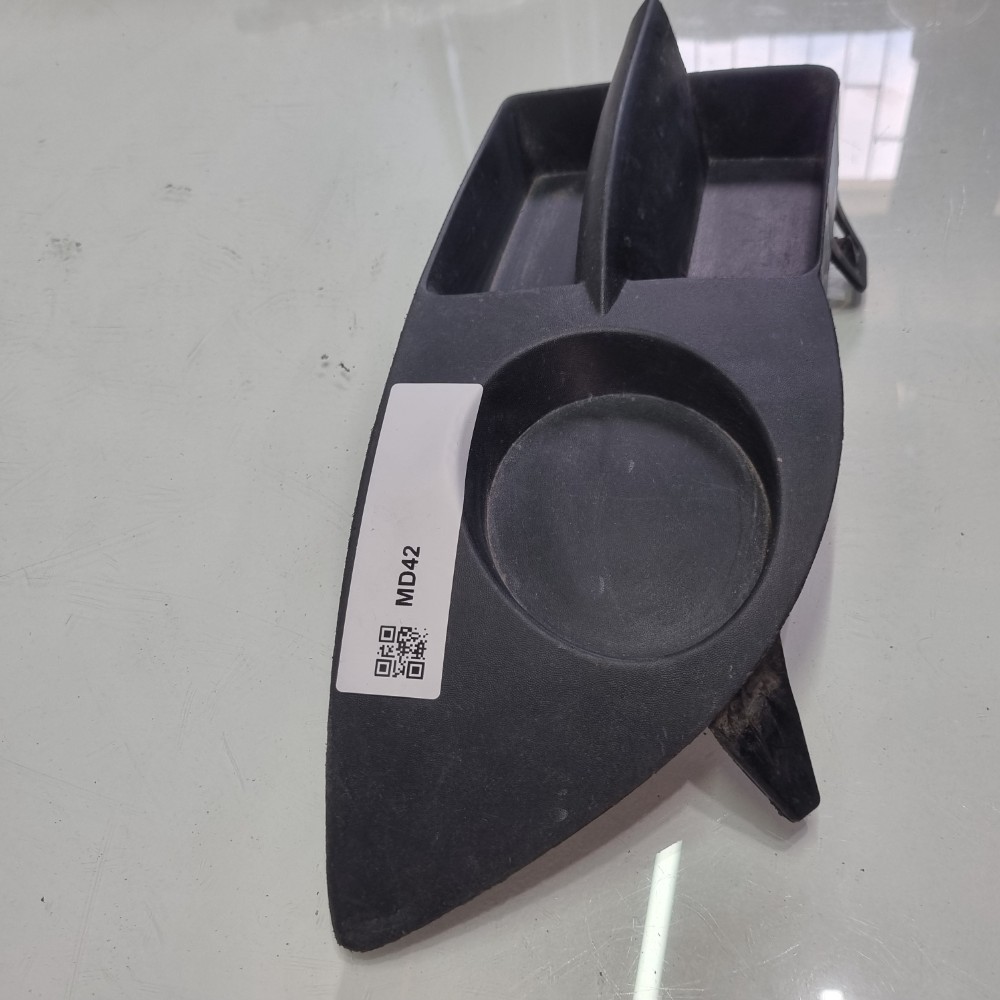 Moldura Direita Grade Milha Clio S Furo Original Direito 3