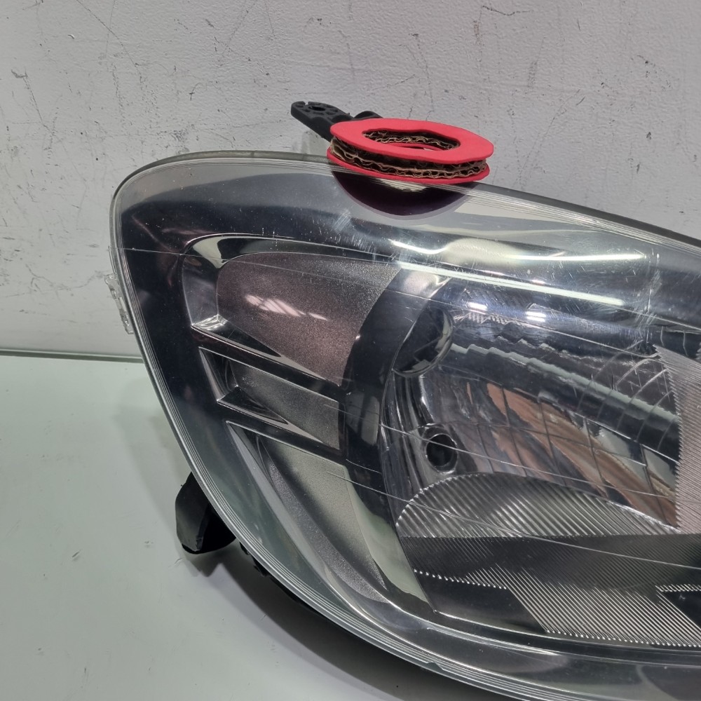 Farol Direito Fume Chevrolet Prisma Modelos 2010/2013 Direito/passageiro 9