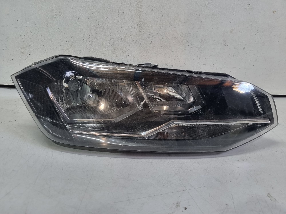 Farol Direito Friso Cromado Do Vw Polo 2017/2021 Recuperado. 1