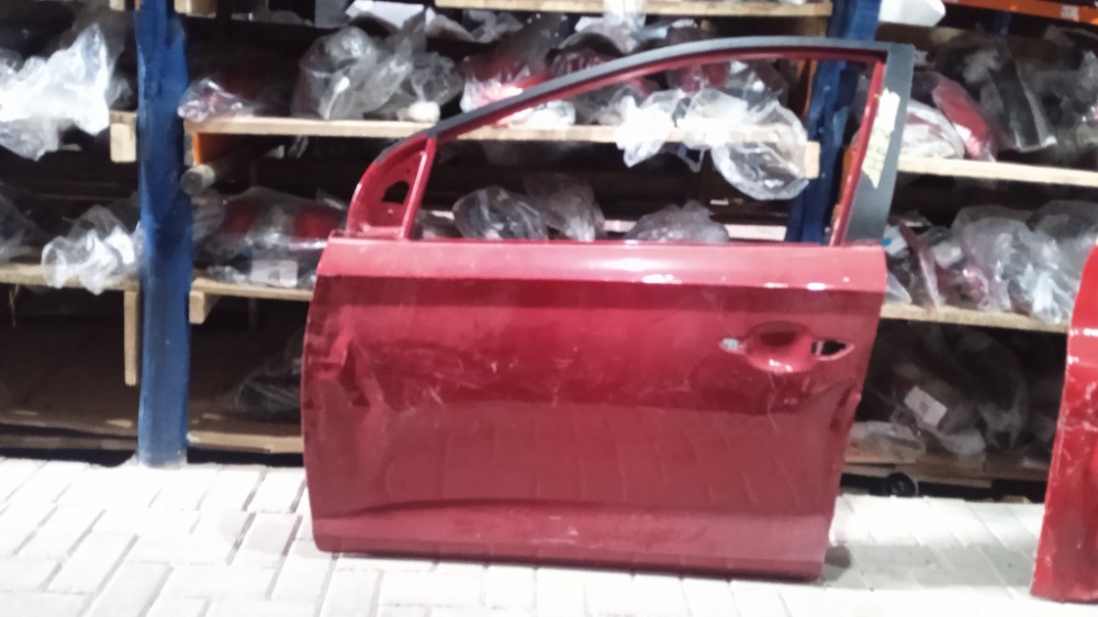 Porta dianteira esquerda hb20  20/24 2