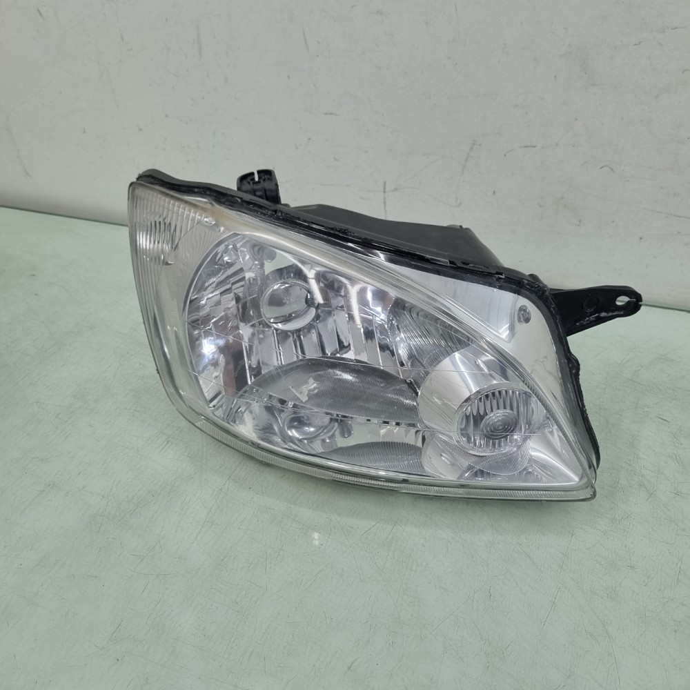Farol Do Lado Direito Chevrolet Classic Modelos 2011/2016 Direito/passageiro 3