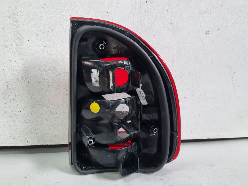 Lanterna Esquerda Chevrolet Corsa 2001/2010 Usada Recuperada 5