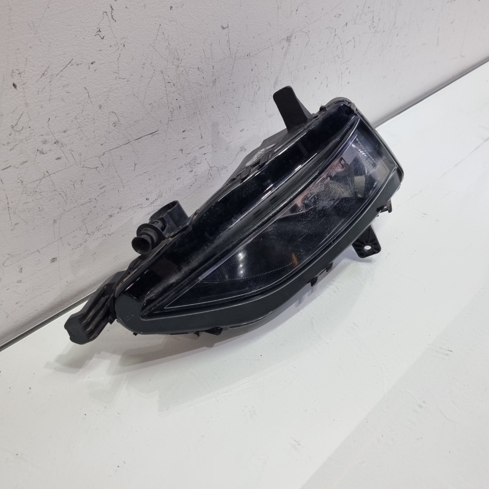 Farol De Milha Do Lado Esquerdo Volkswagen Jetta 2018/2021 2