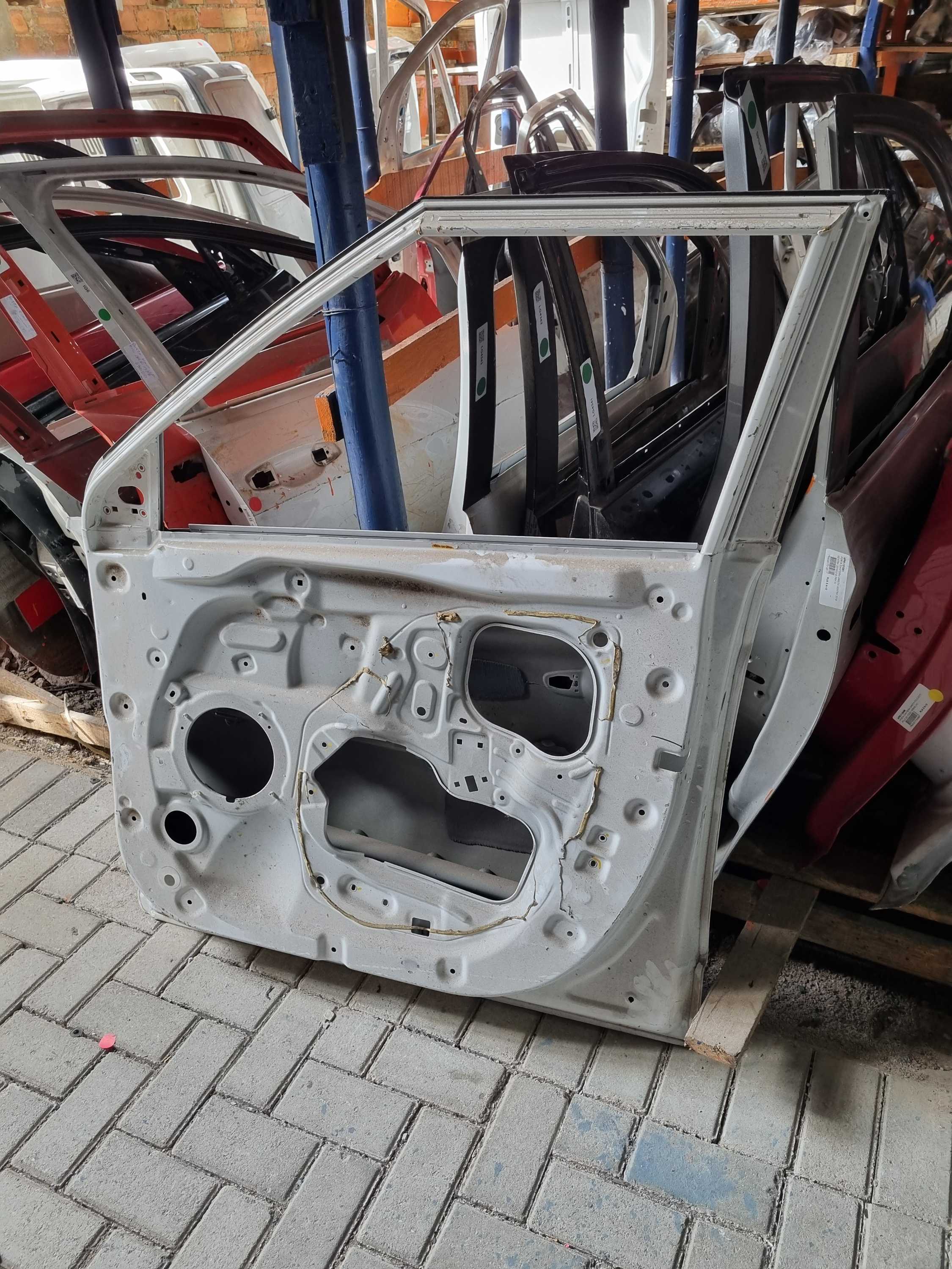 Porta dianteira lado direito Creta recuperada 2016/2024 2