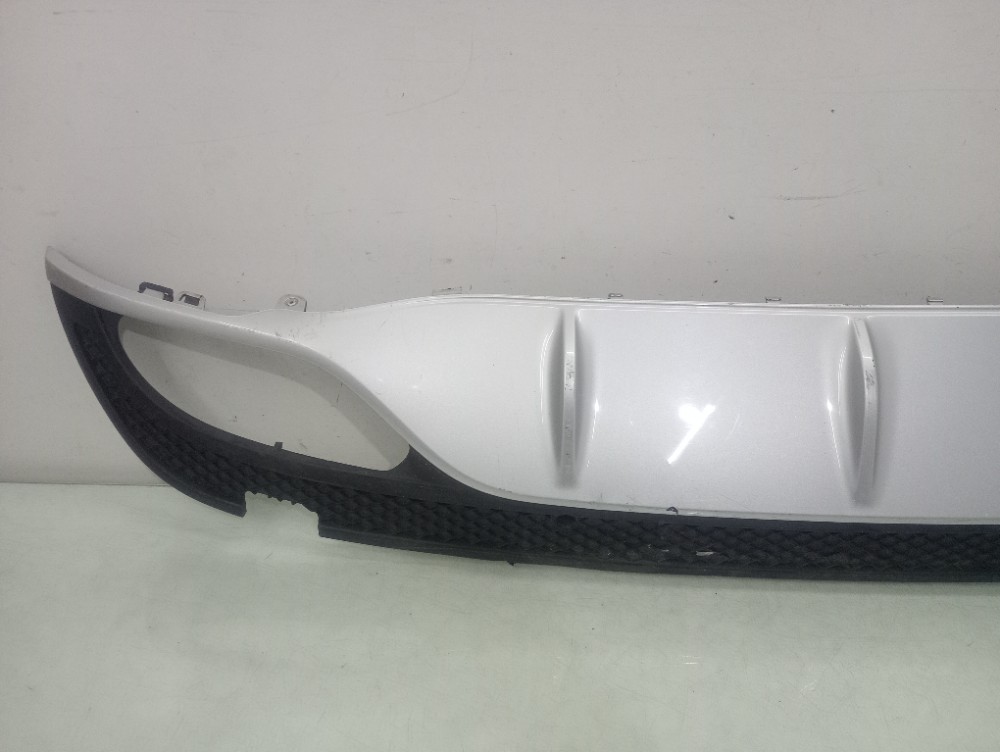 Spoiler Do Parachoque Traseiro Mercedes C450 2016/2020 Prateado E Preto 2