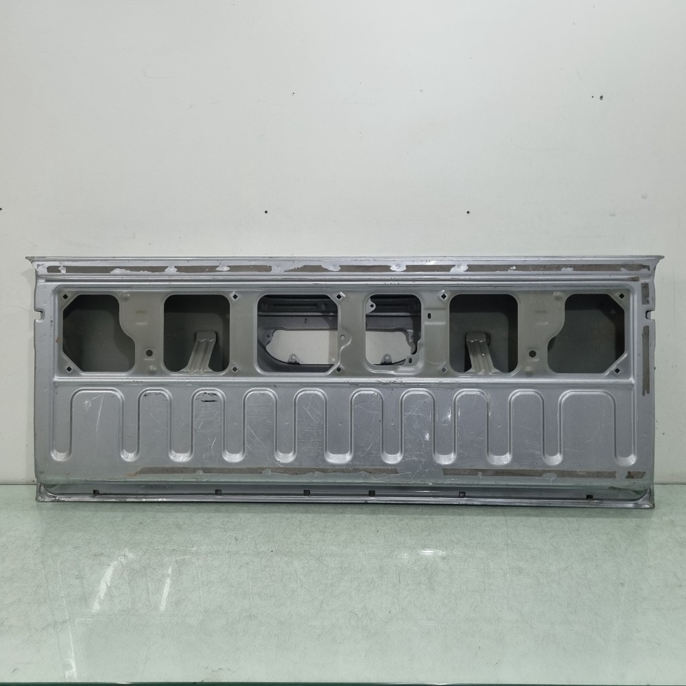 Tampa Traseira Toyota Hilux 2022/2025 Recuperado E Original. 4