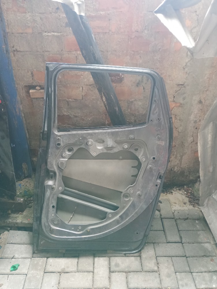 Porta traseira direita recuperada Fiat Toro 2017/2024 4