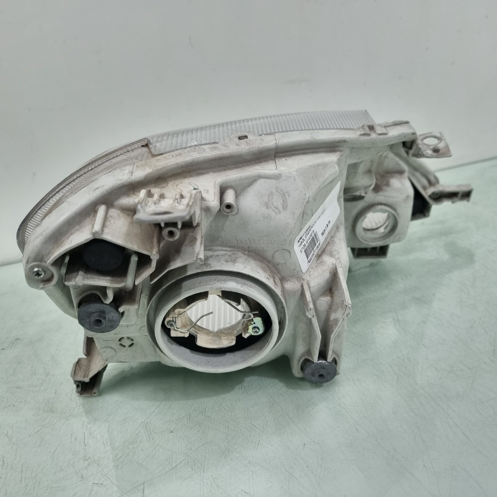 Farol Do Lado Esquerdo Toyota Etios Modelos 2013/2015 Esquerdo/motorista 4