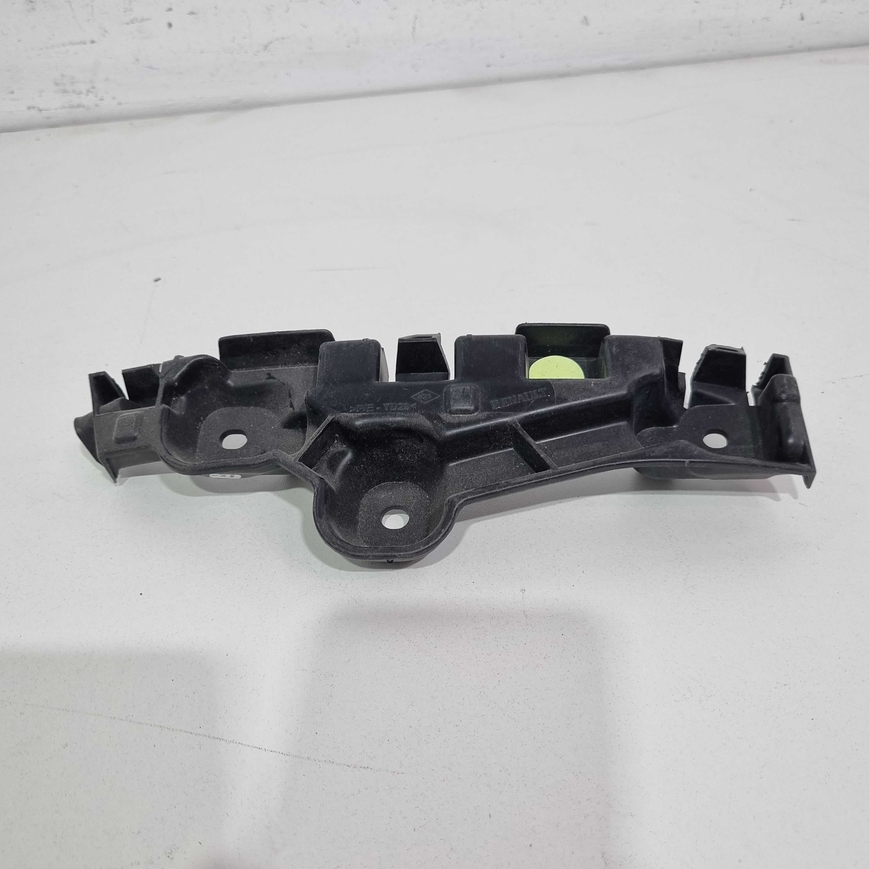 Suporte Parachoque Diant Direito Renault Sandero 2015/2018 1