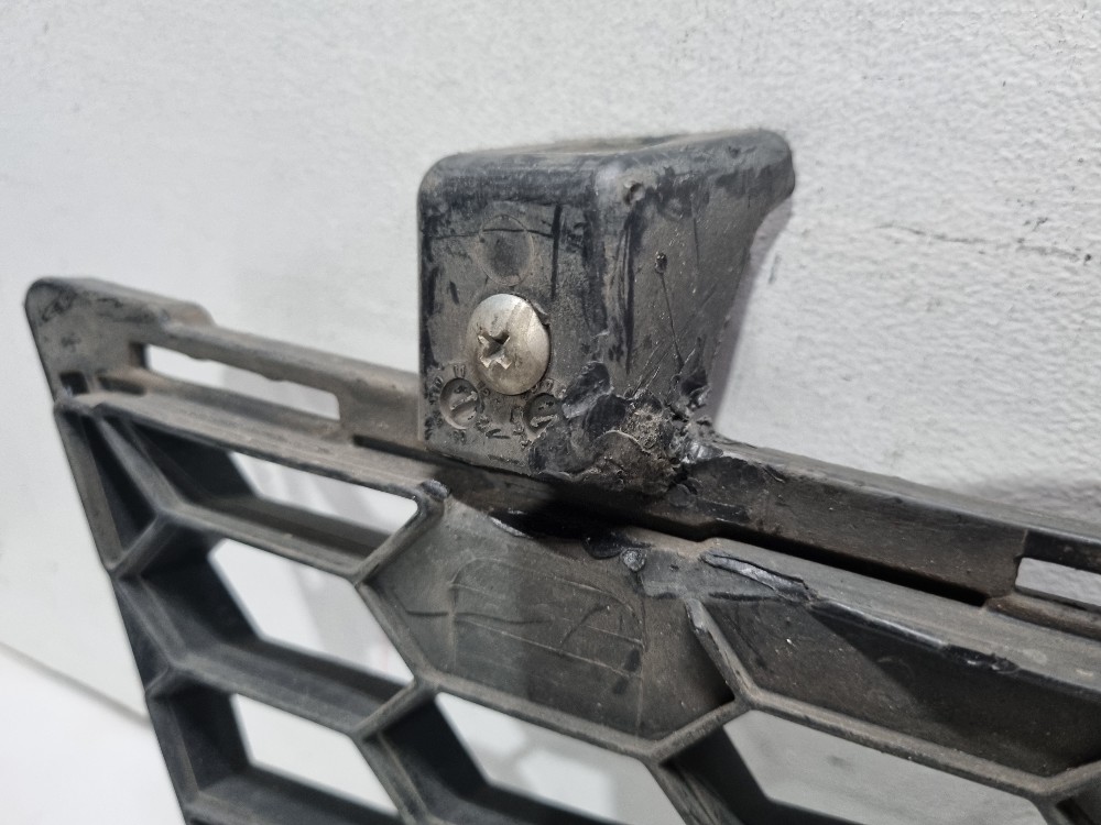 Grade Inf. P.choque Diant. L200 Triton 2012/2015 Semi-novo. 6