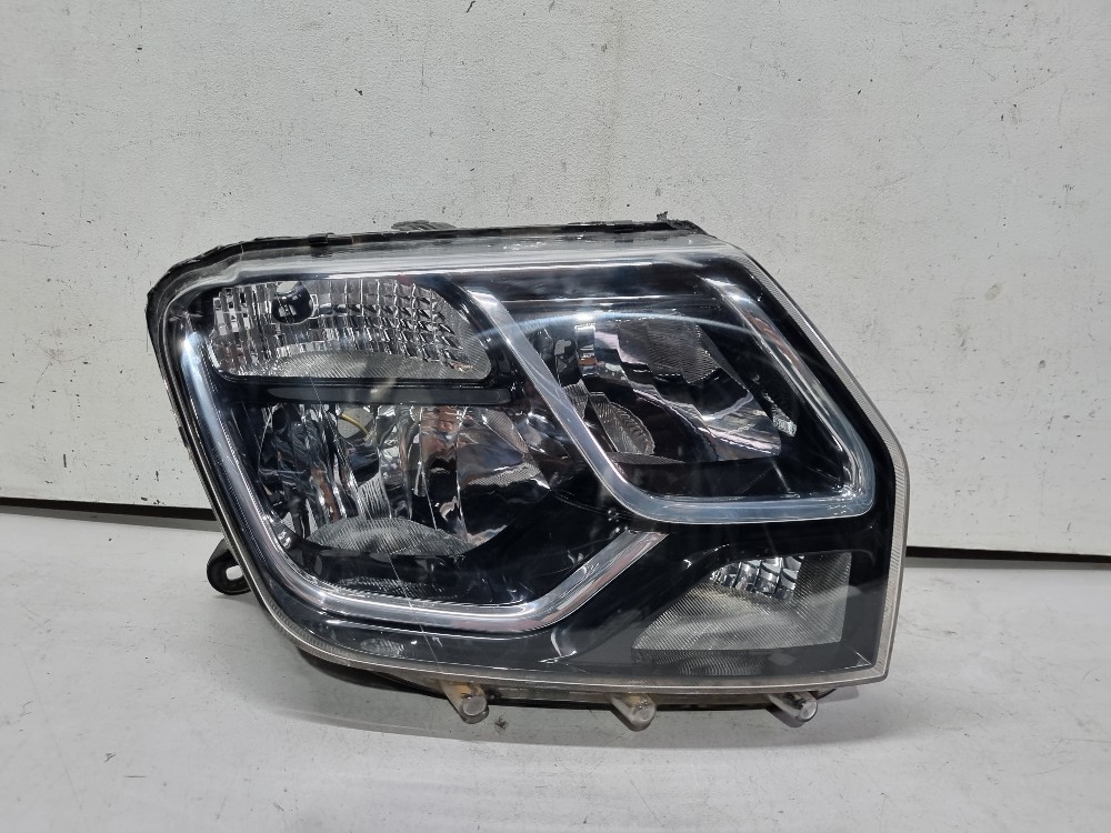 Farol Direito Renault Duster 2016/2019 Original. Direito/passageiro 1