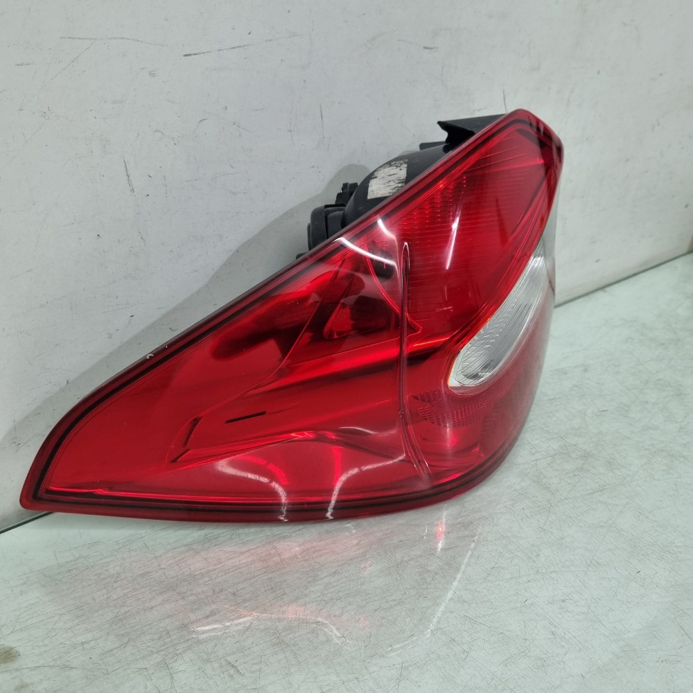 Lanterna Lado Esquerda Ford Ka Sedan Modelos 2014/2017 Esquerdo/motorista 2