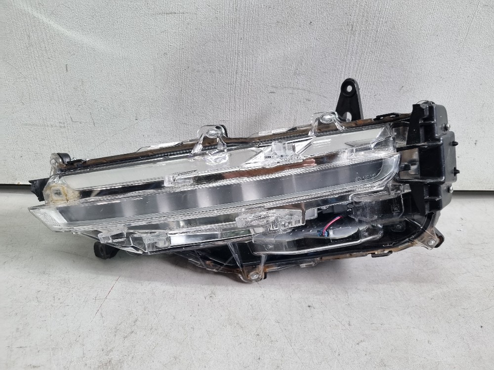 Farol De Milha Esquerdo Toyota Hilux Sw4 2021 2022 2023