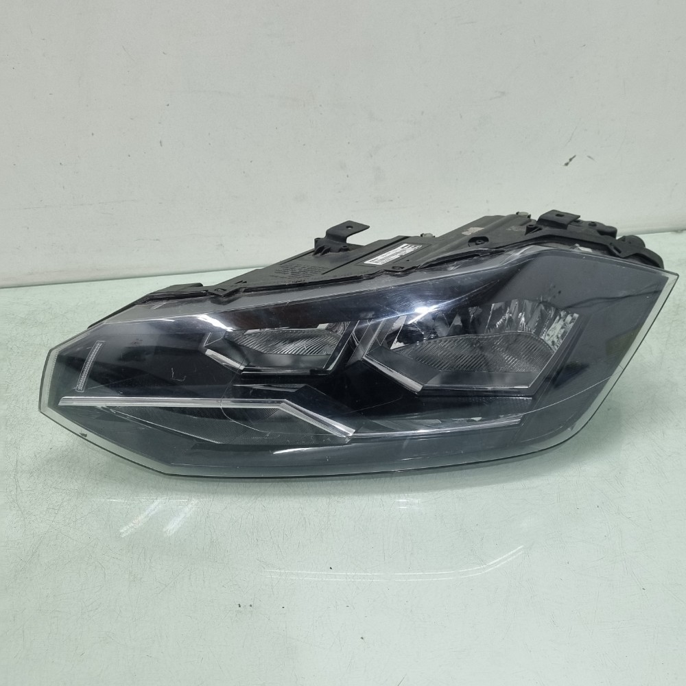 Farol Lado Esquerdo Volkswagen Polo 2017 À 2021