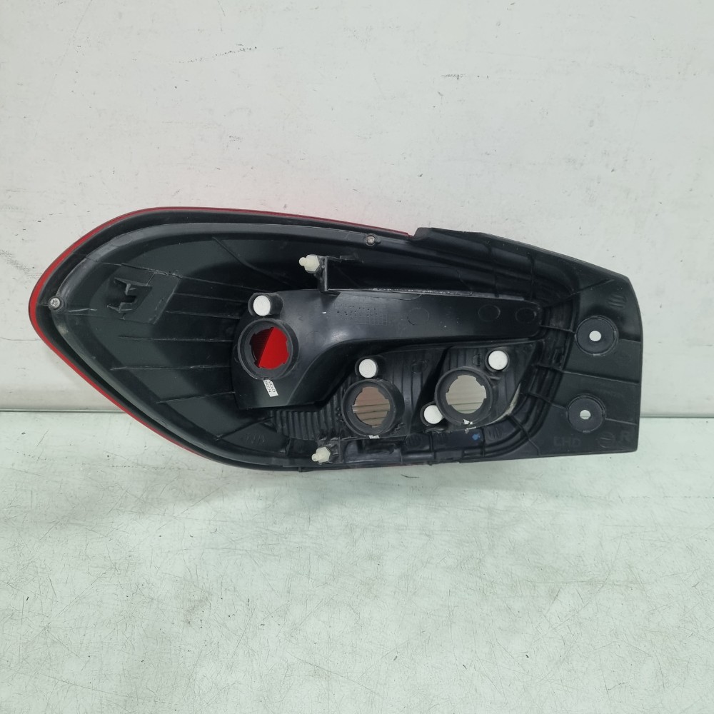 Lanterna Lado Direito Renault Kwid 2016 À 2019 4