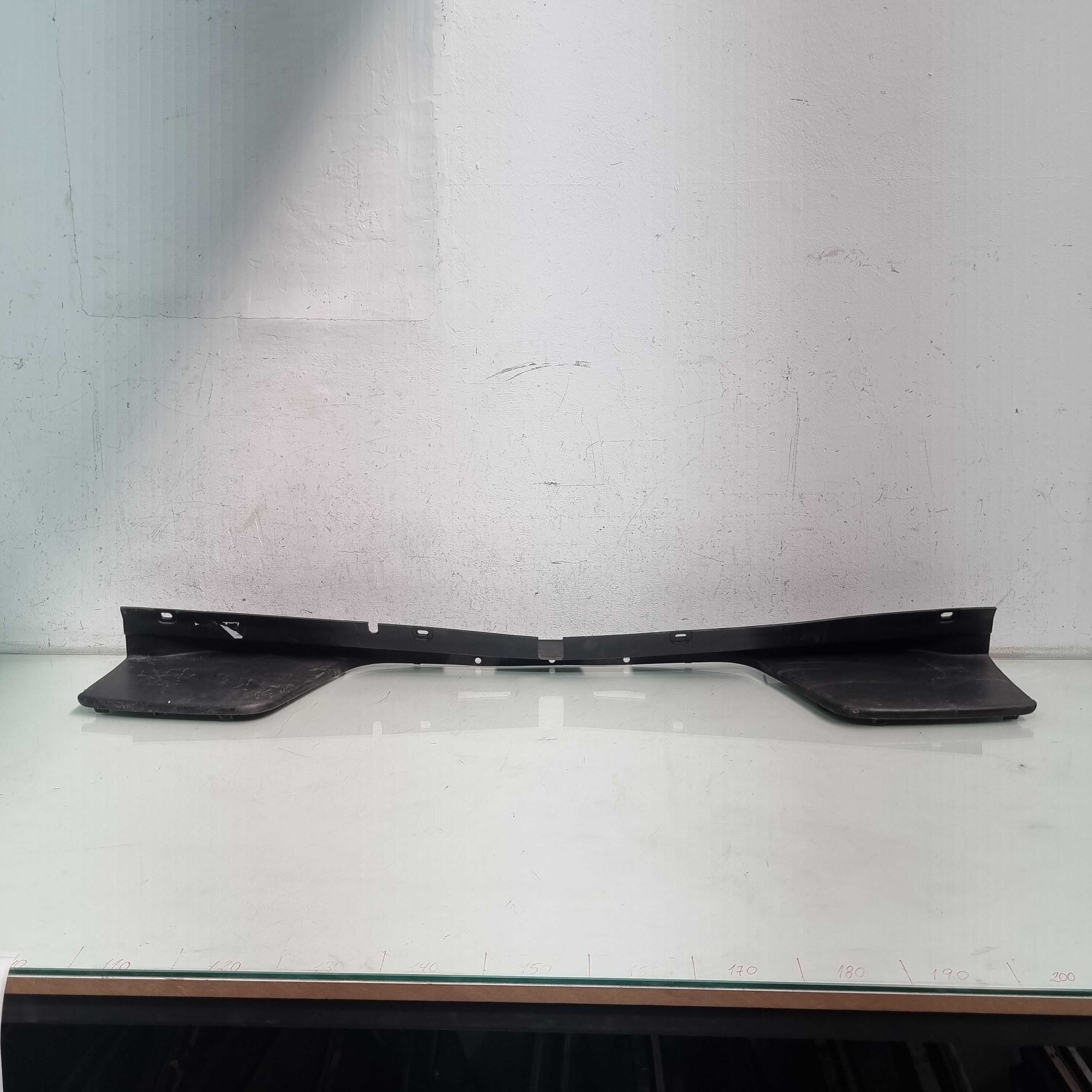 Pisante Parachoque Traseiro Volkwagen Amarok 2011/2017