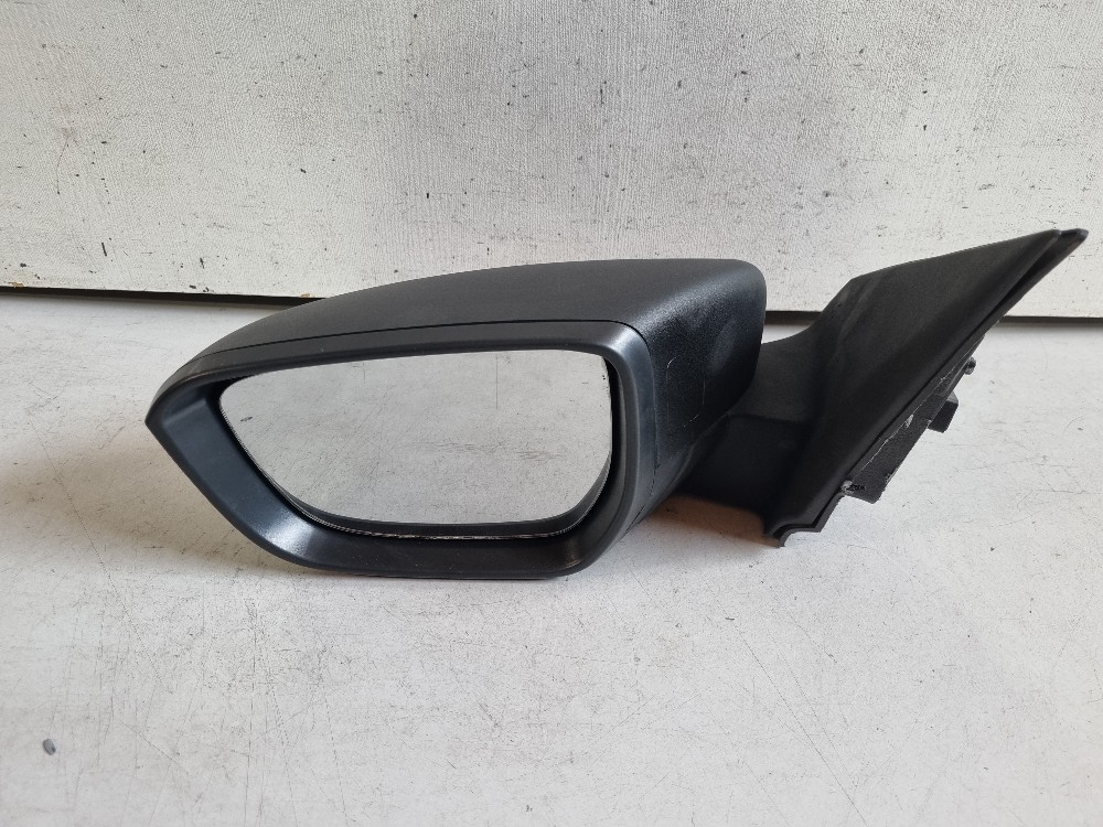 Retrovisor Esq. Elétrico Chevrolet Onix 2020/2025 Semi-novo. 1