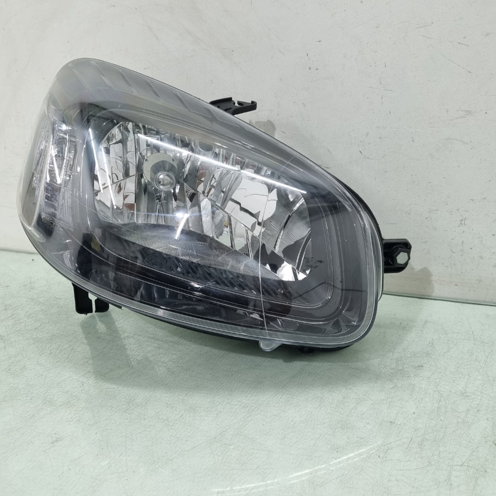 Farol Direito M.negra Fiat Fiorino 2017/ 2023 Recuperado Ori 1