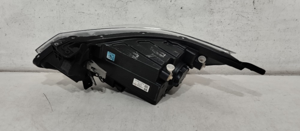 Farol Direito Chevrolet Onix 2020/2024 4